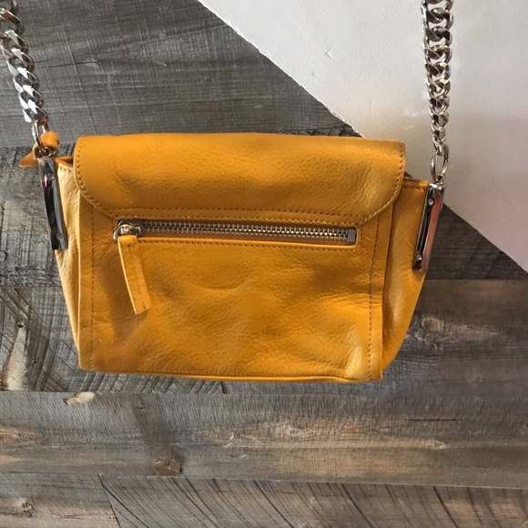 Kenneth Cole NWT crossbody - Picture 5 of 6